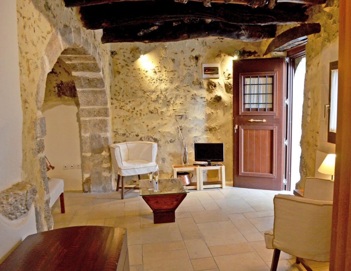 Villa Cosmakis โรดาคิโน ภายนอก รูปภาพ